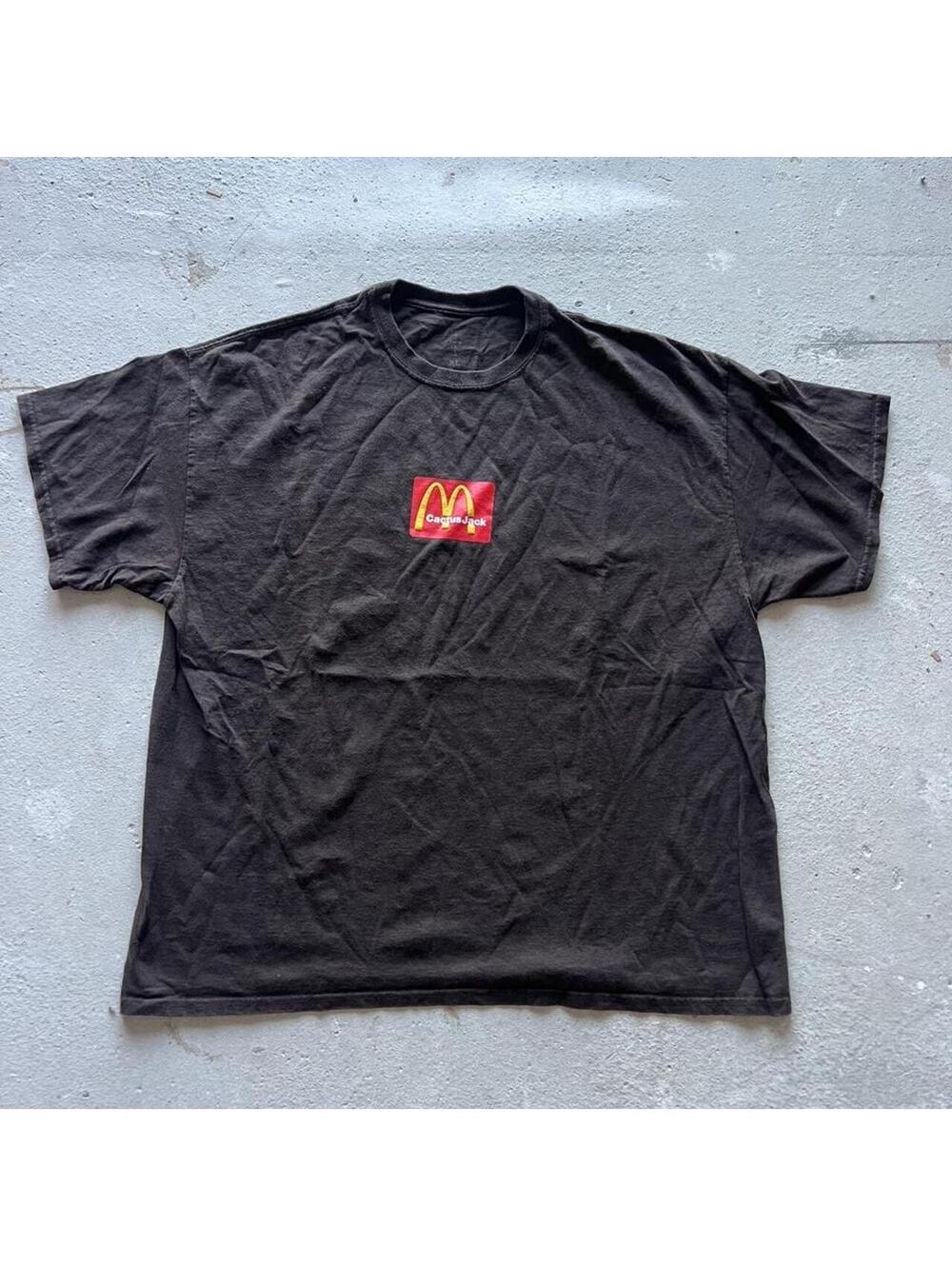 Travis Scott Men's Black and Brown Tshirt